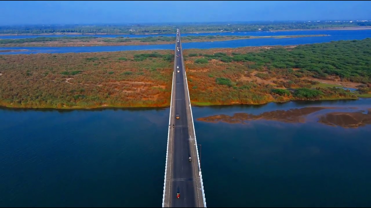 Penumudi Puligadda bridge on Krishna river (2.95km)