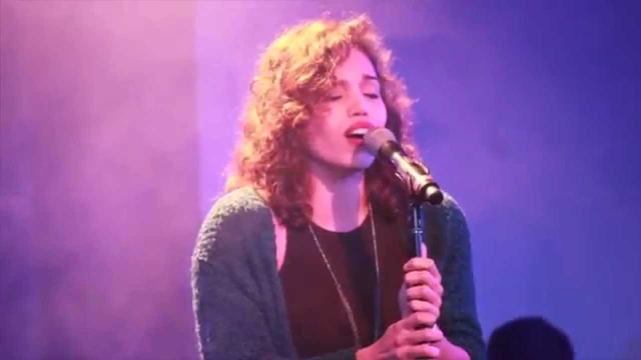 Ciara Renée- 