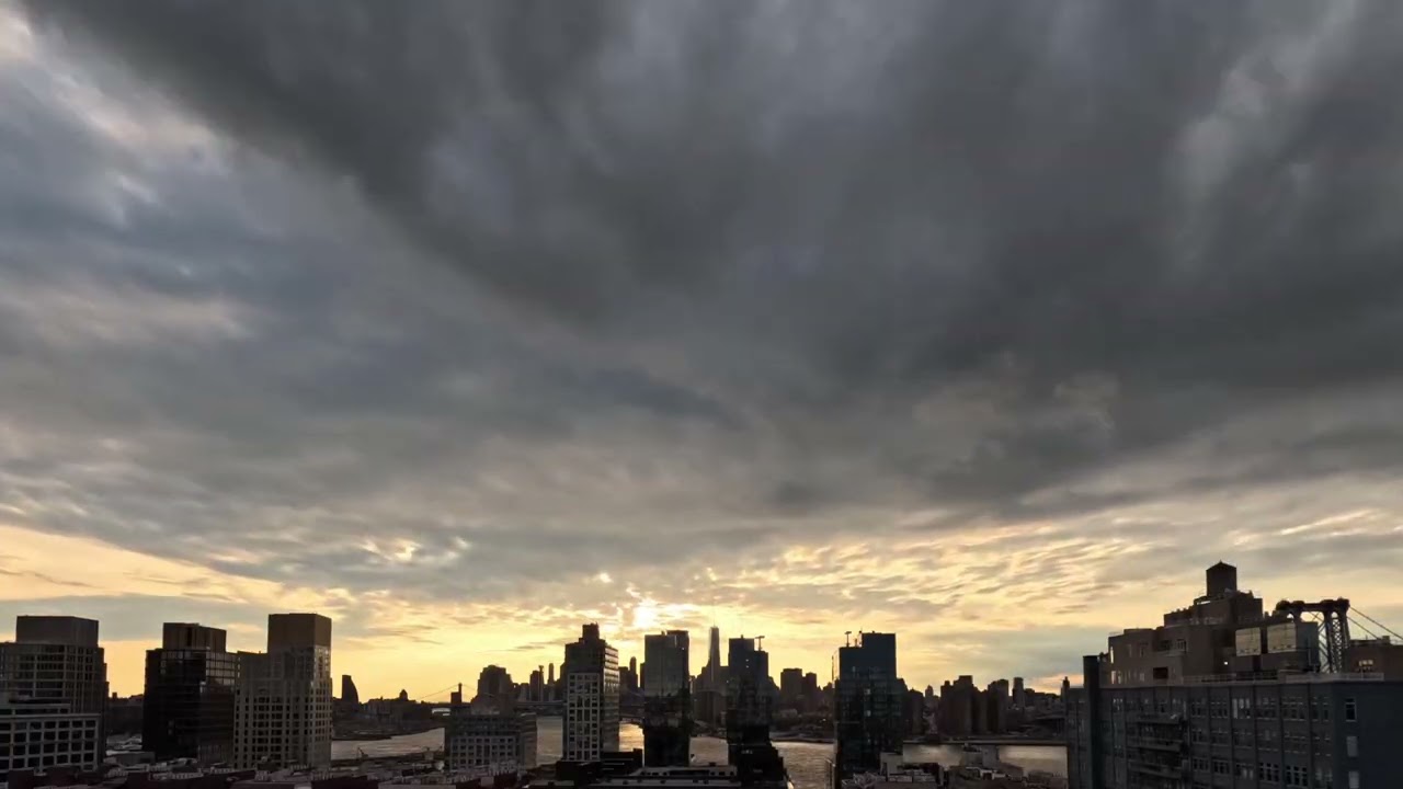 NYC Timelapse - Clouds, Sun Rays and Sunset - April 1, 2026