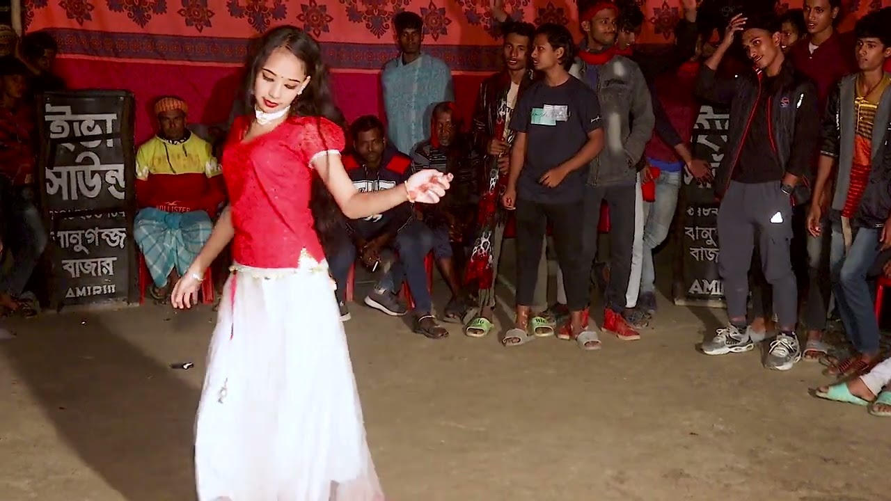 দুজনে মিলে চলো যাই পলাইয়া Dujone Mile Cholo Jai Polaiya  Suborna dance official Bangla New Dance 1
