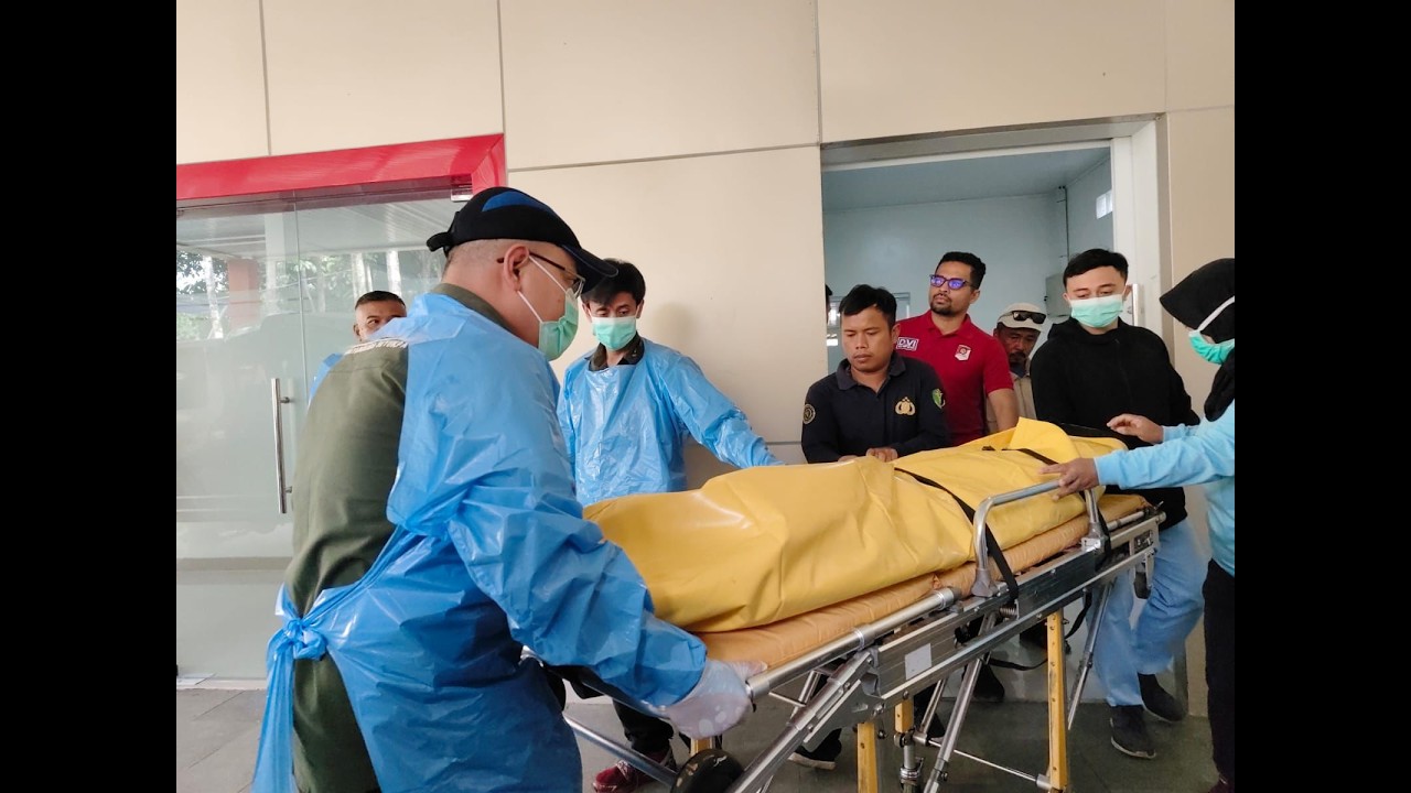 BUKTI KUAT PELAKU PENGANIAYA NS DI SUKABUMI LEBIH DARI SATU ORANG❓