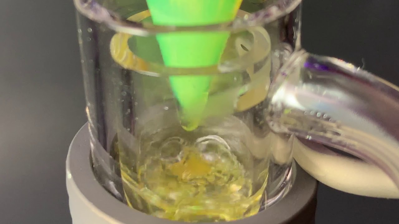 Dabbing A Fat & Terpy Glob Of Solventless Cannabis Extract On A 24MM Thermal Quartz eNail Banger Kit