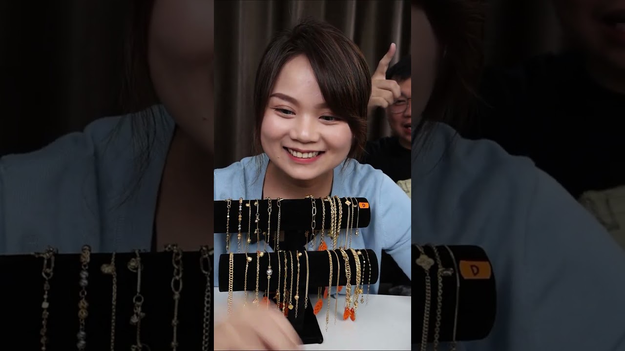Alamak!!! kentut dalam Live???