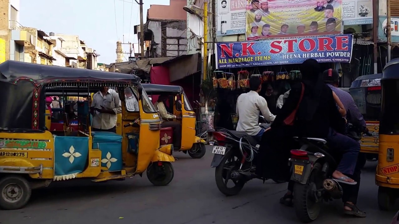 Crazy Indian traffic. Everyone has to experience this! [HD]