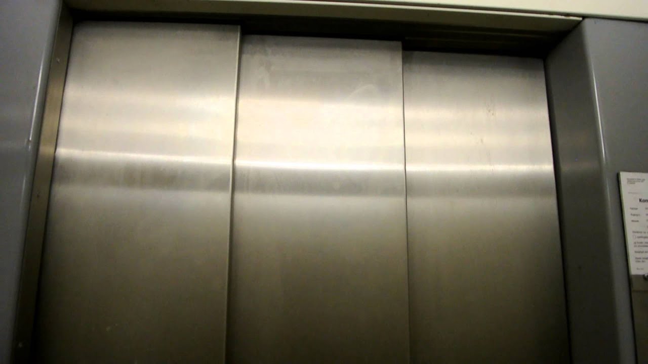 1970 OTIS elevator with original fixtures @ Griffenfeldsgade 3, Copenhagen, Denmark