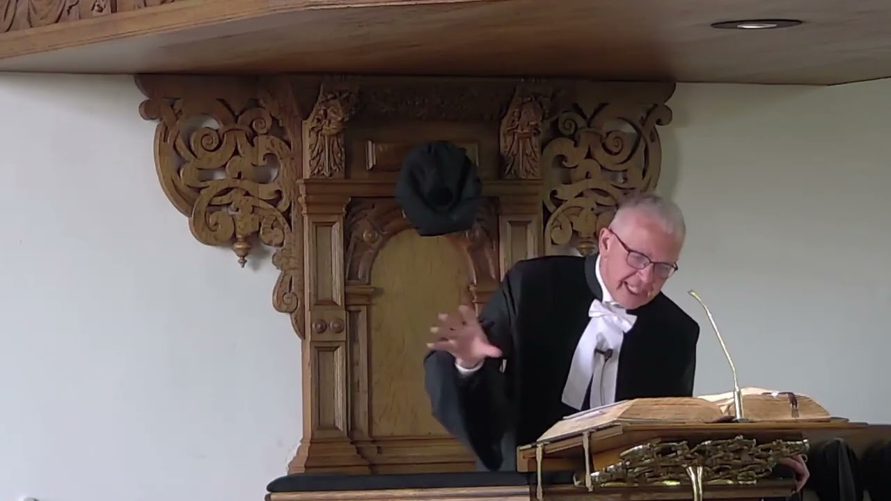 Met Hemelvaart wordt Theocratie Christocratie. Bij de wederkomst geeft Hij het Zijn Vader weer terug