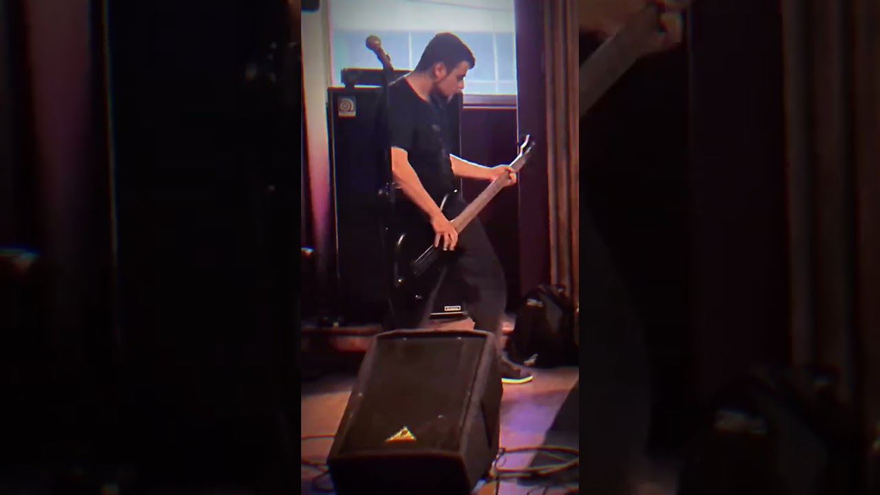 Banda:  Crashdown