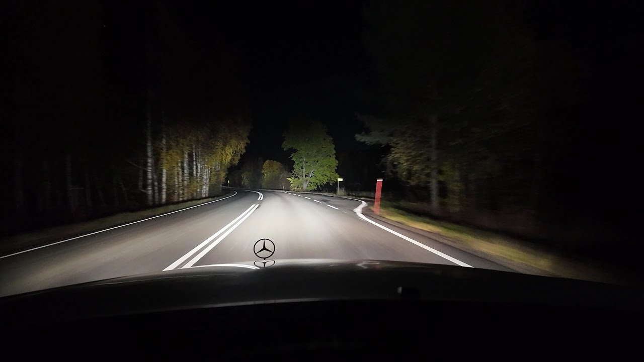 Optibeam Pure 506 auxiliary light with dry roads 15-16.10.2024