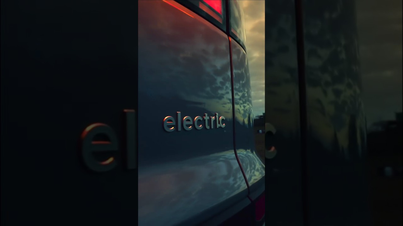 Hyundai CRETA Electric, equipped with Vehicle-to-Load (V2L) inside and out. 