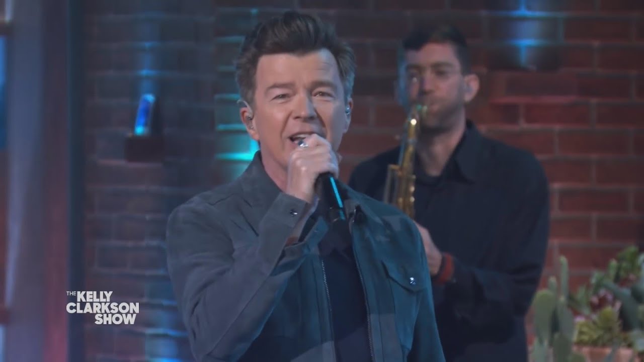 Rick Astley performs 'It Would Take A Strong Man' & 'Never Gonna Give You Up' in Kelly Clarkson Show