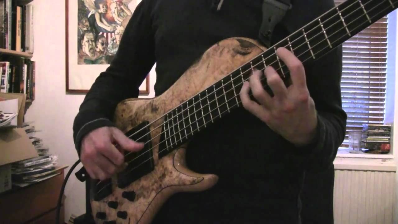 Bass Guitar Four finger Picking Techniques - Solo Concepts: Lesson