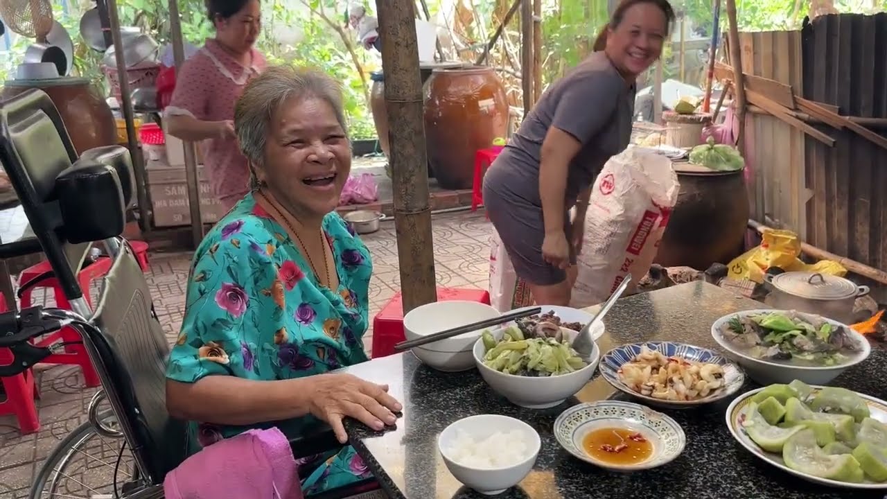 Mực Cháy Tỏi Thơm Lừng & Canh Chua Cá Trê Dân Dã | MienTayVT