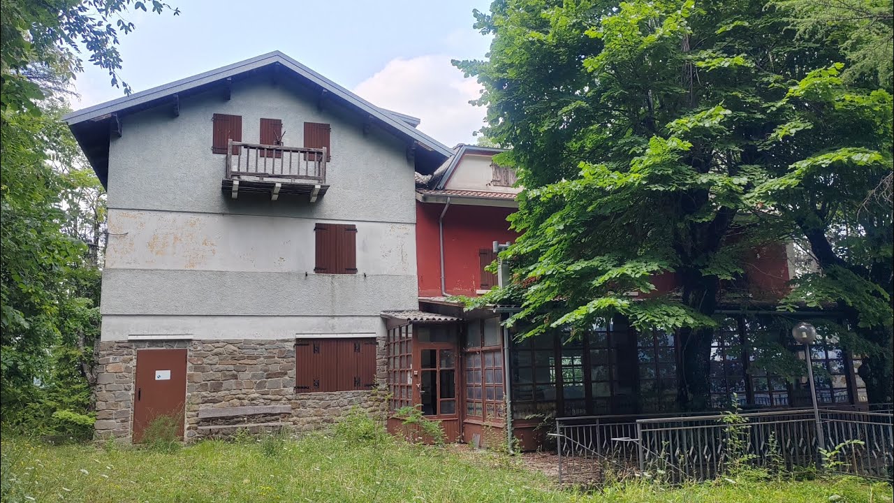 ESPLORO IL CIRCOLO ABBANDONATO! DOVE AL SUO INTERNO TROVO ANCORA TUTTO, ASSURDO! 