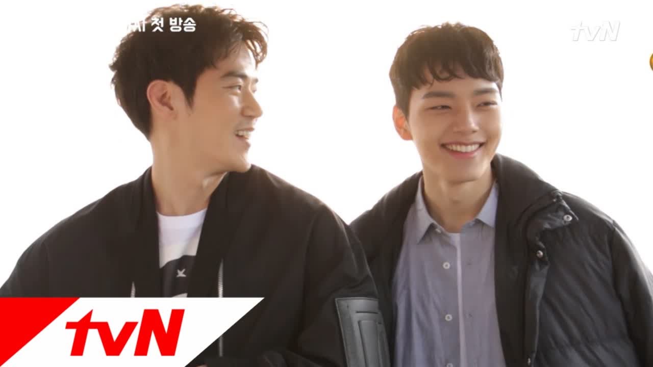Circle 이 투샷 대찬성! 브로케미 폭발한 김강우x여진구 포스터 촬영현장 170414 EP.1