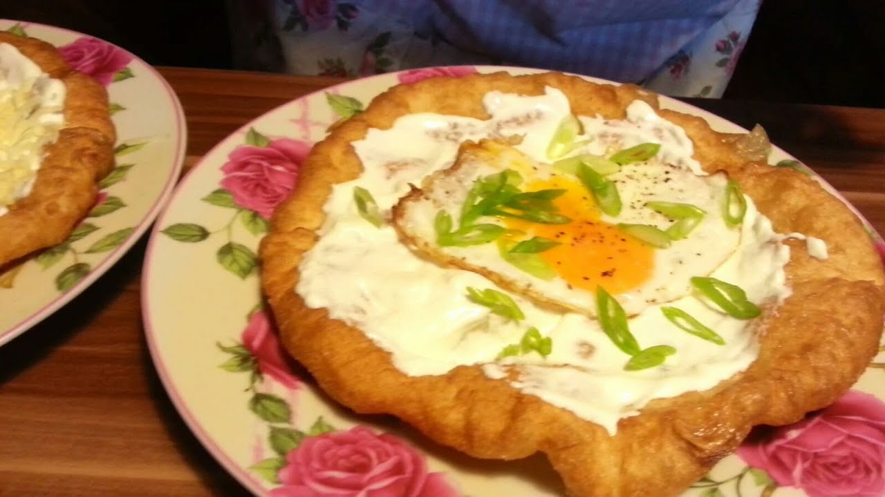 Langos/ ungarisches Fladenbrot