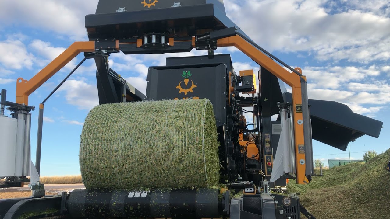 SILAGE PACKING MACHINE - A.K.M KOMAN500
