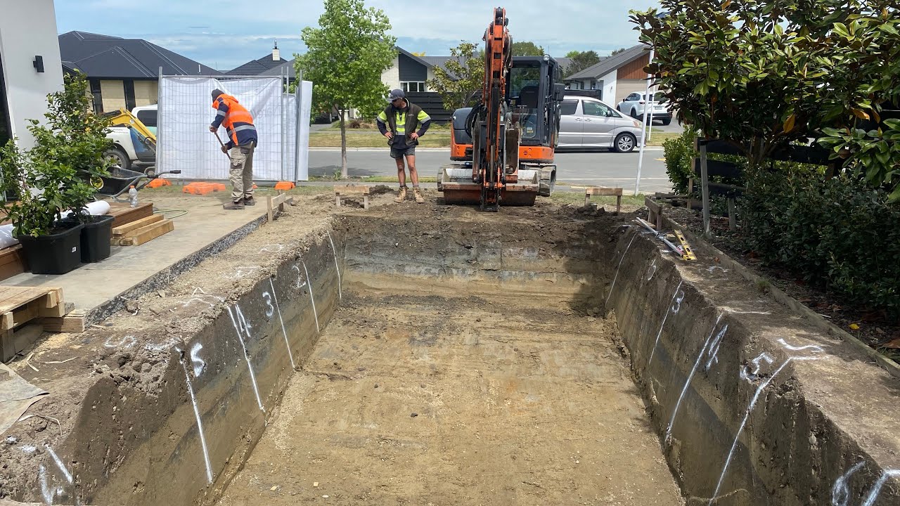 ZX65 With 90° Tilt hitch -  Pool Excavation Time-lapse Start To Finish