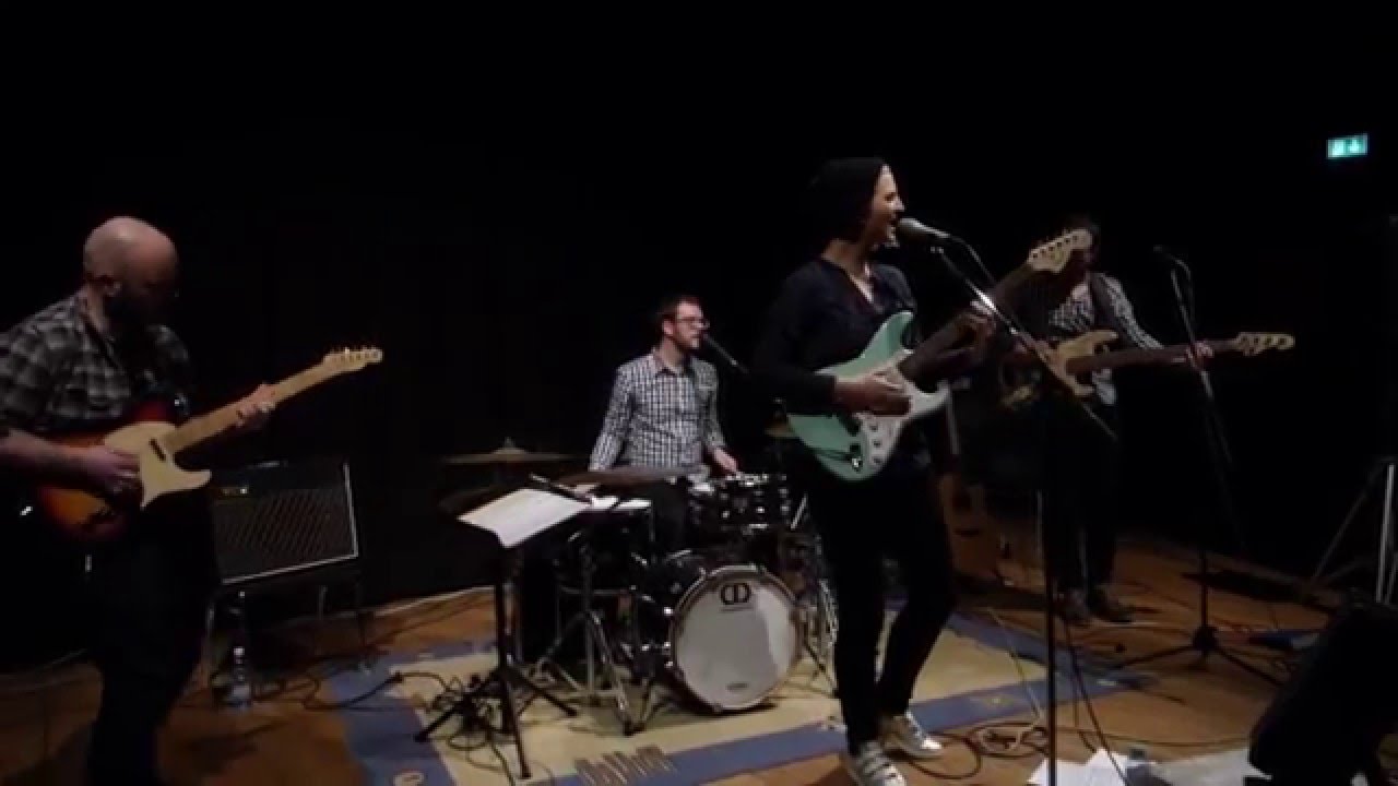 Melody Current - Live at Schlachthof, MUWE, Wels, Austria, 2015-12-15 - Herbstzeit