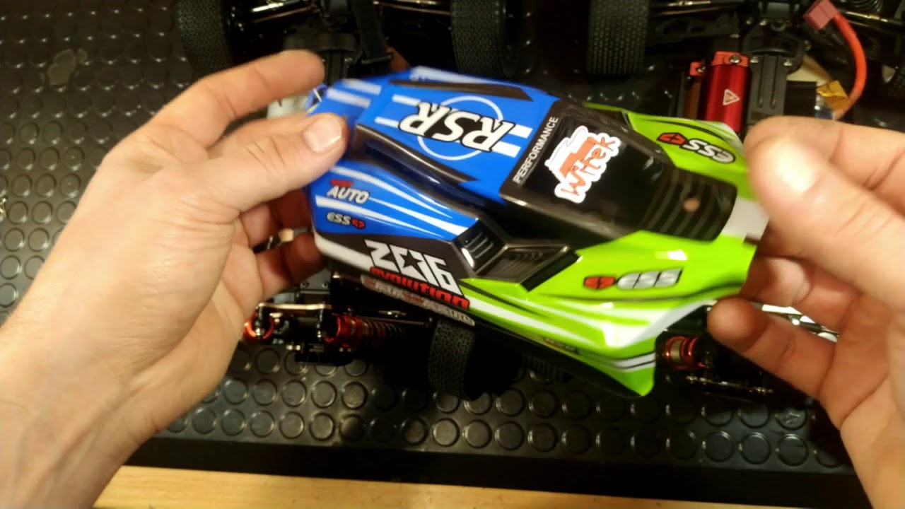 LC Racing vs WLToys 144001 (Polish version)
