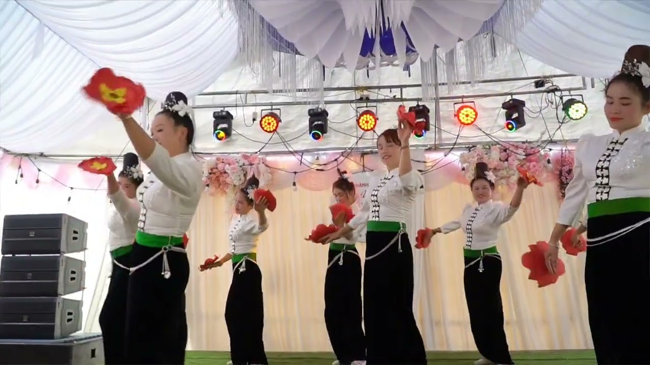 MÚA! MỪNG LỄ THÀNH HÔN CÔ DÂU CHÚ RỂ: QUANG VINH VÀ PHƯƠNG THẢO- BẢN TRUNG TÂM- PHƯỜNG CHIỀNG AN.