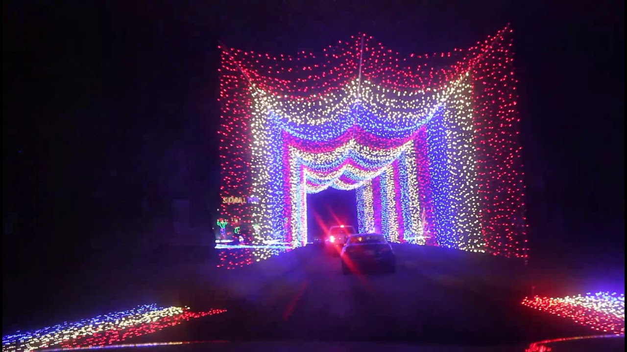 Louisville Mega Cavern | Christmas Lights | Under The Cave Light Decoration.