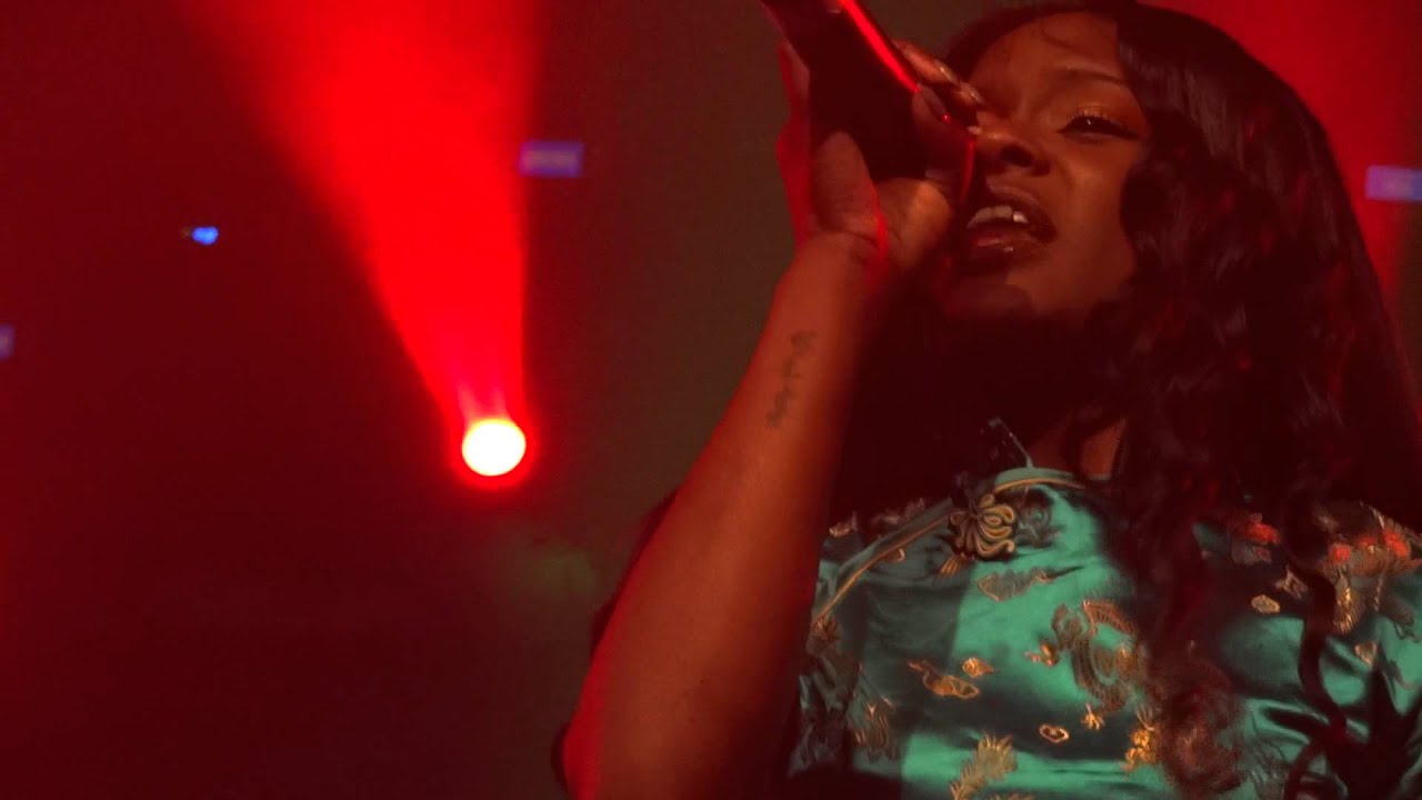 Azealia Banks - Barbie Shit - Heaven London - 27.02.12
