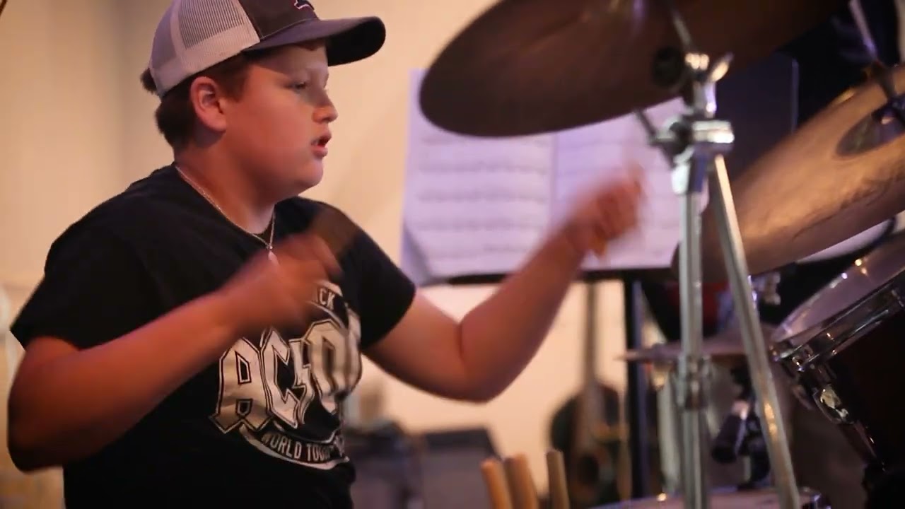 Mason Petillo performs 
