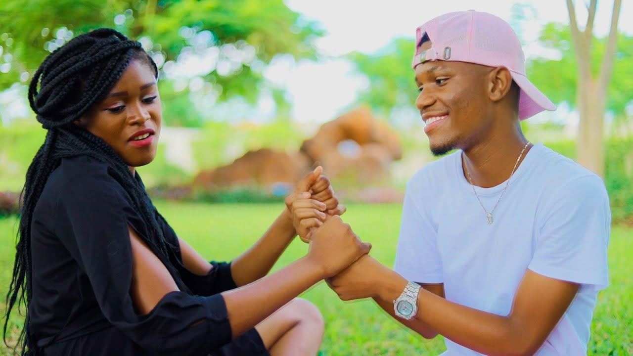 Agineves Melody - V&atilde;o Comentar (V&iacute;deo Oficial)