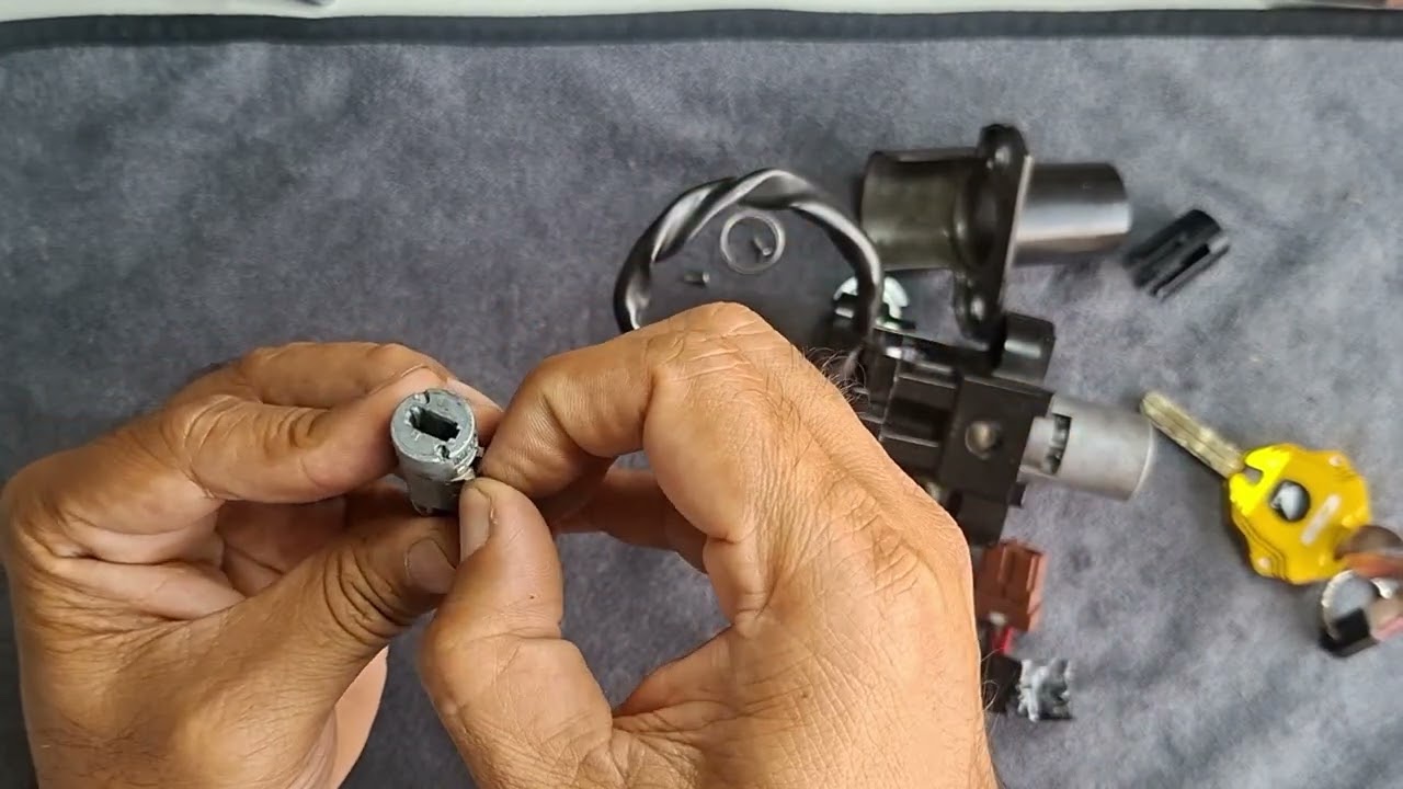 CBR650F  CB500 กุญแจไขไม่ได้ ฟันกุญแจเสีย