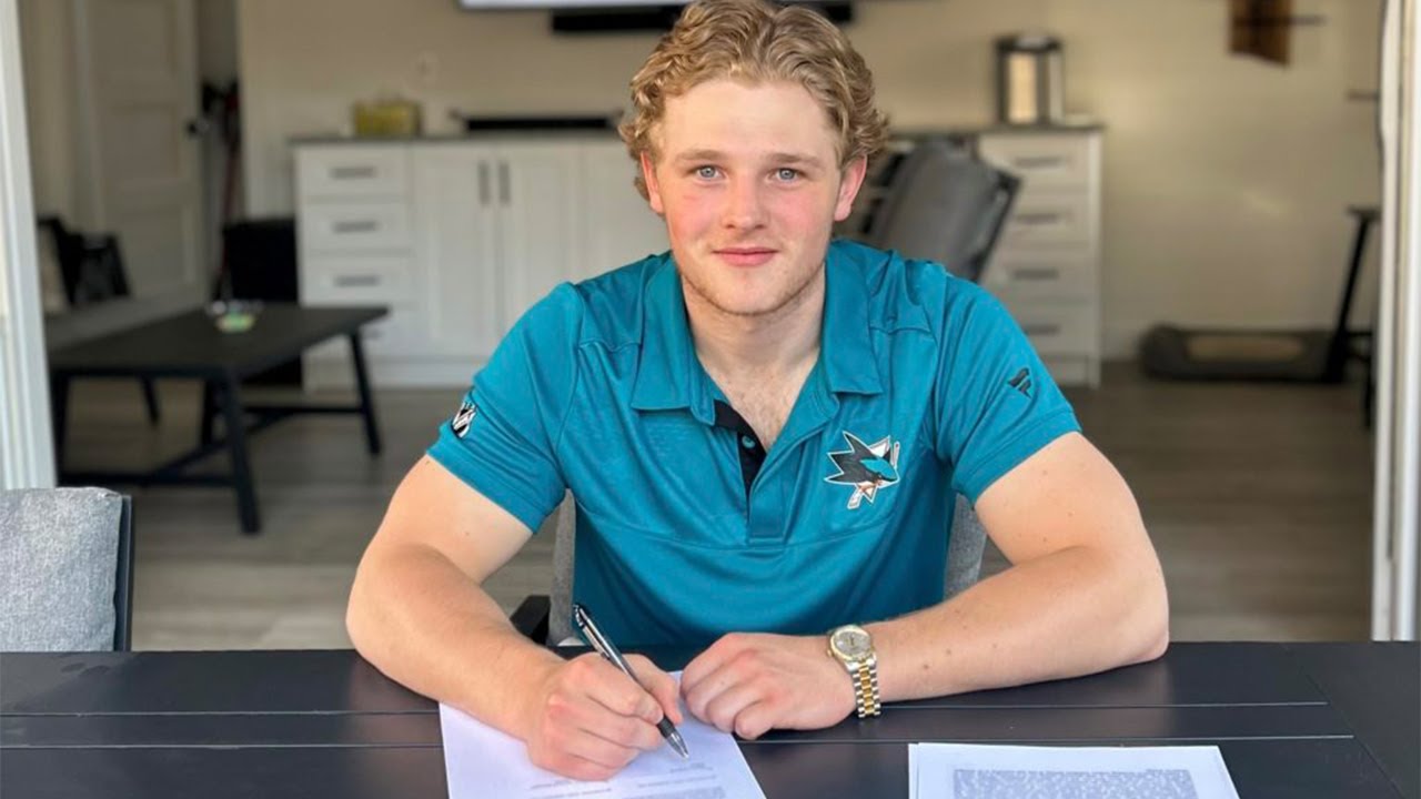 Showbound Episode 94: Cardsy and Rask (Cardsy signs his NHL contract!)