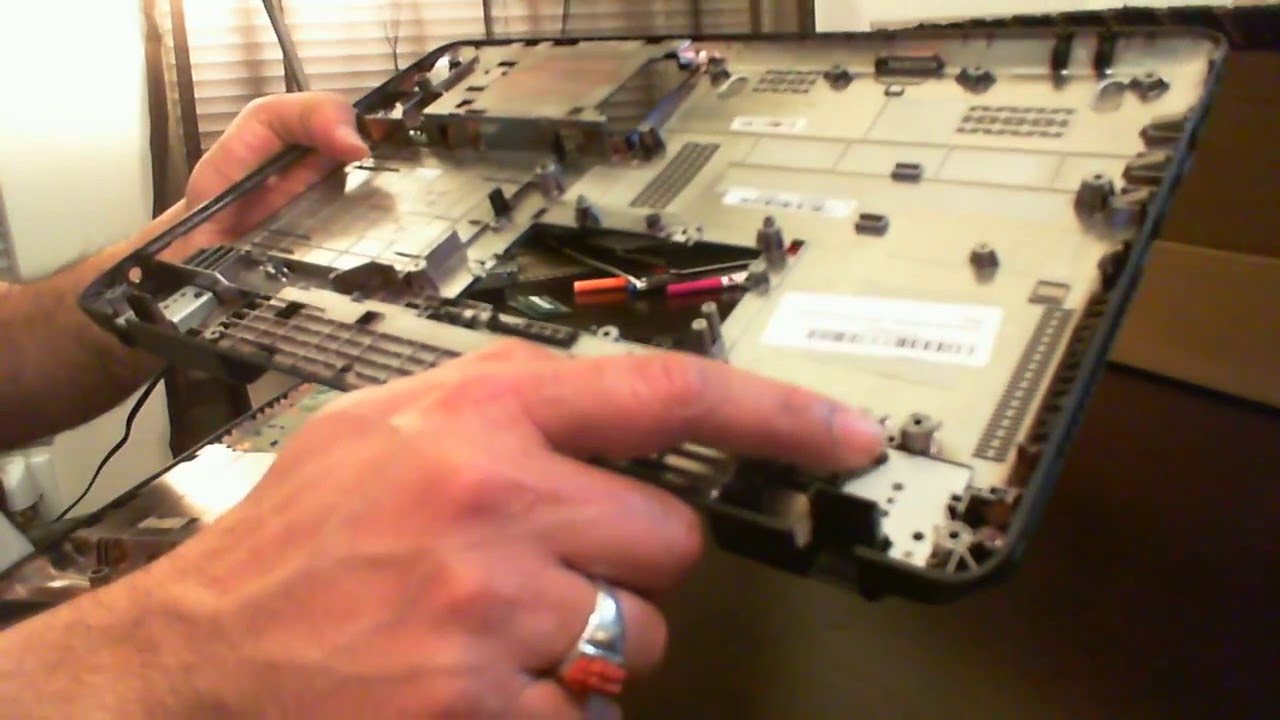 Toshiba Laptop bottom Case replacement