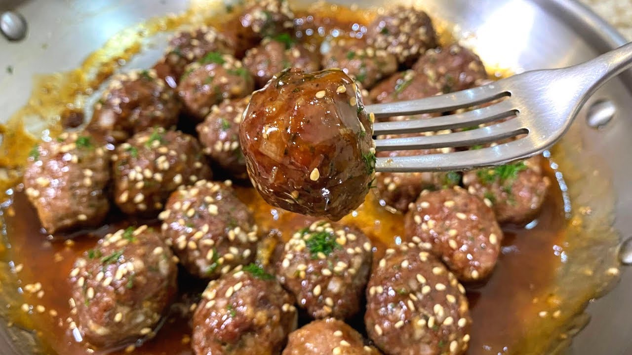 Вкусна закуска из фарша на праздничный стол. Мясные шарики в духовке. Что приготовить из фарша.