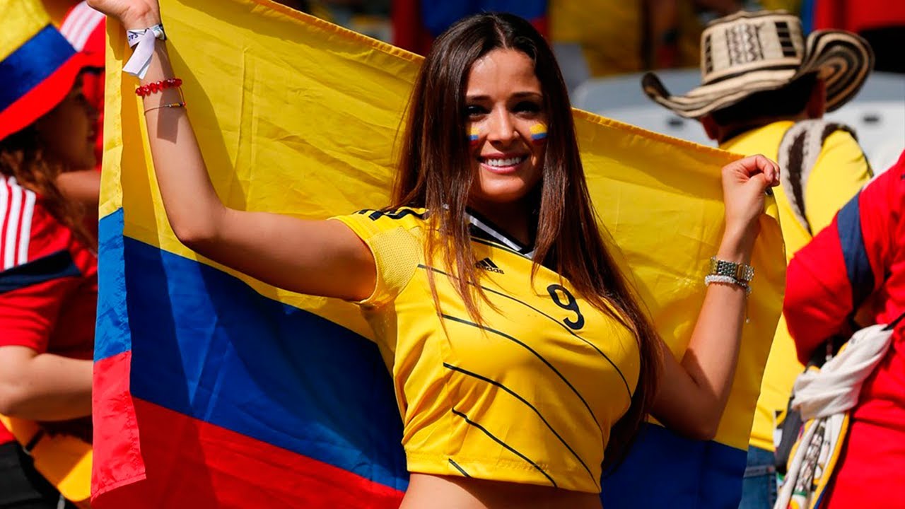 COLOMBIAN VIBES 🇨🇴 FOLK MUSIC and BURST of COLORS
