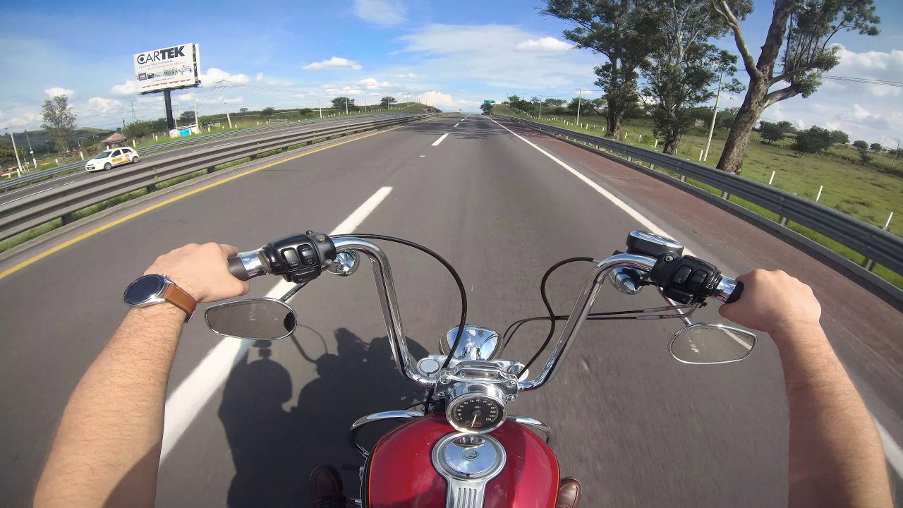 HARLEY-DAVIDSON SPORTSTER XL1200C 2006 (REVIEW Y PRUEBA DE MANEJO)