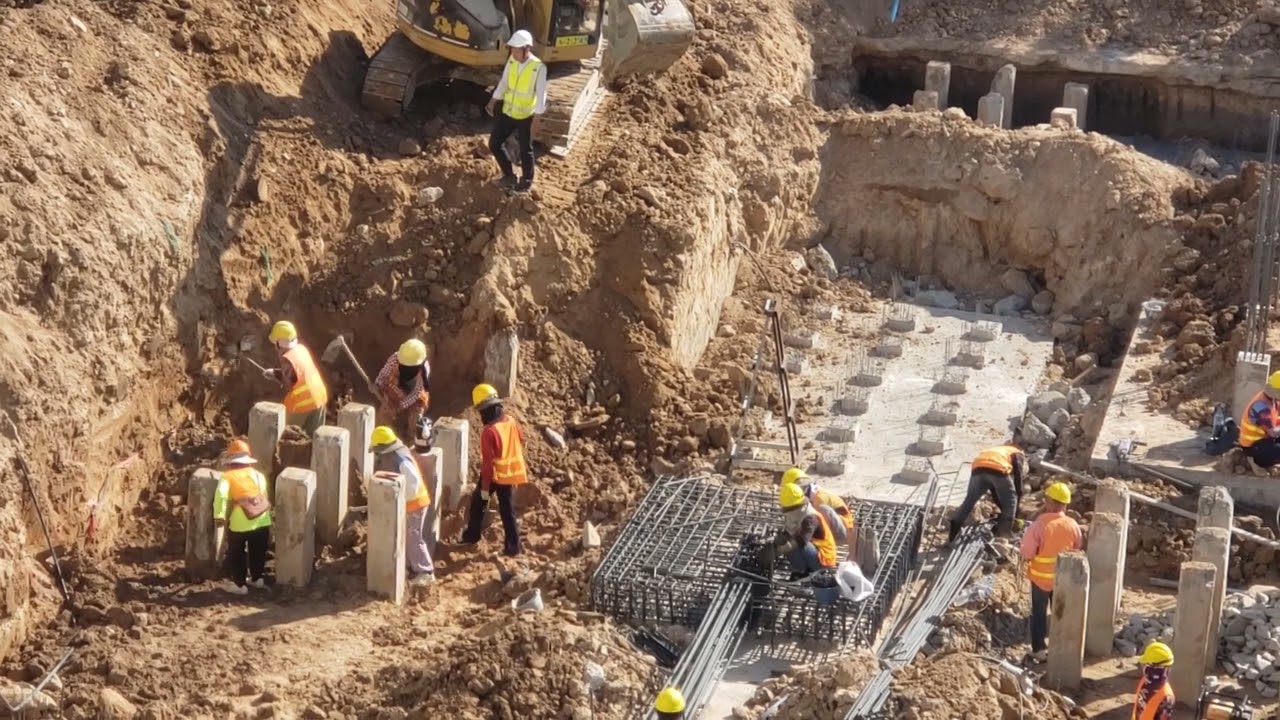 Digging and crushing soil to make a building foundation. Ep1 #excavator