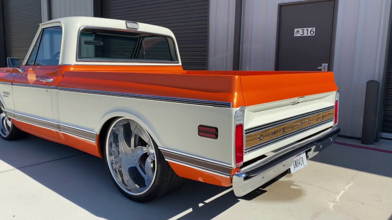 1972 CHEYENNE on 24x15 INTRO WHEELS powered by a LS2 motor #IntroWheels #Bagged #Trokiando #C10