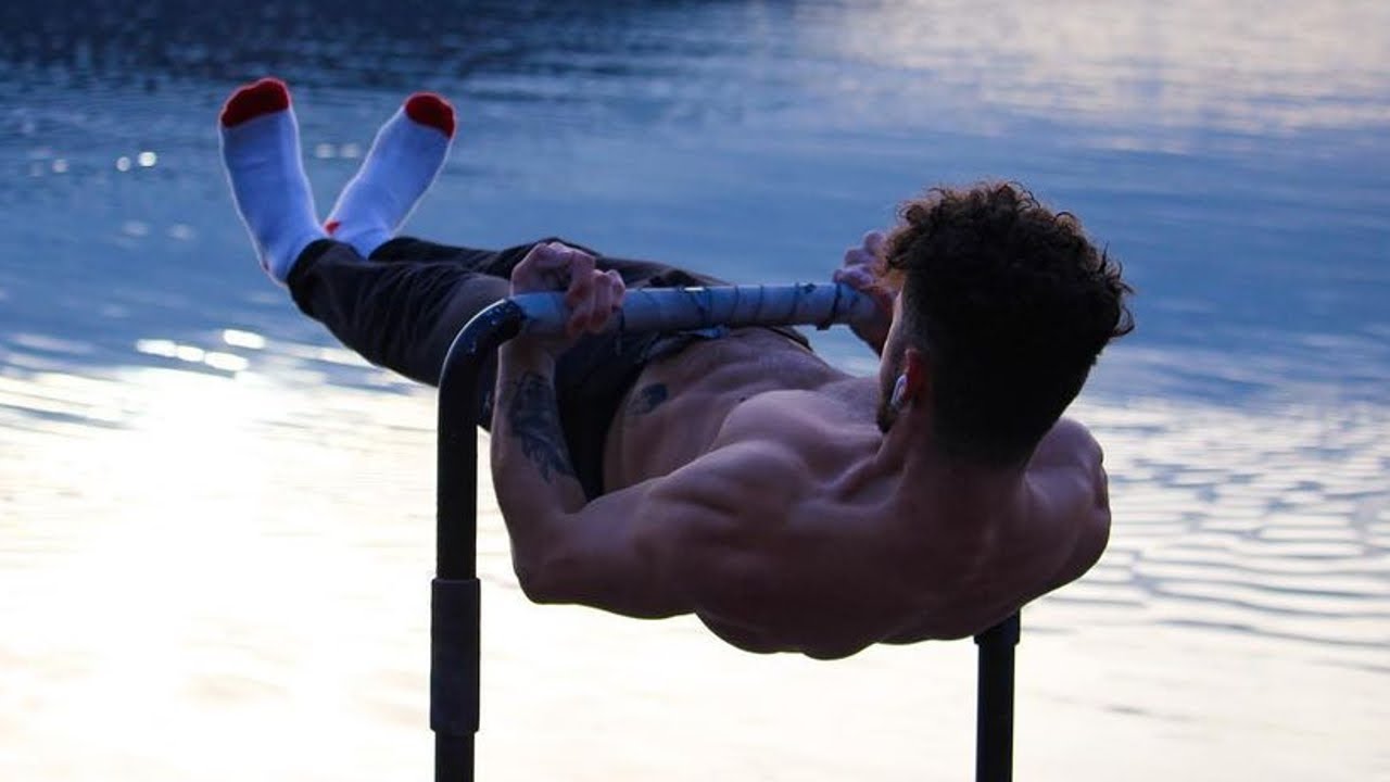 My TOP 5 FAVORITE SKILLS In Calisthenics