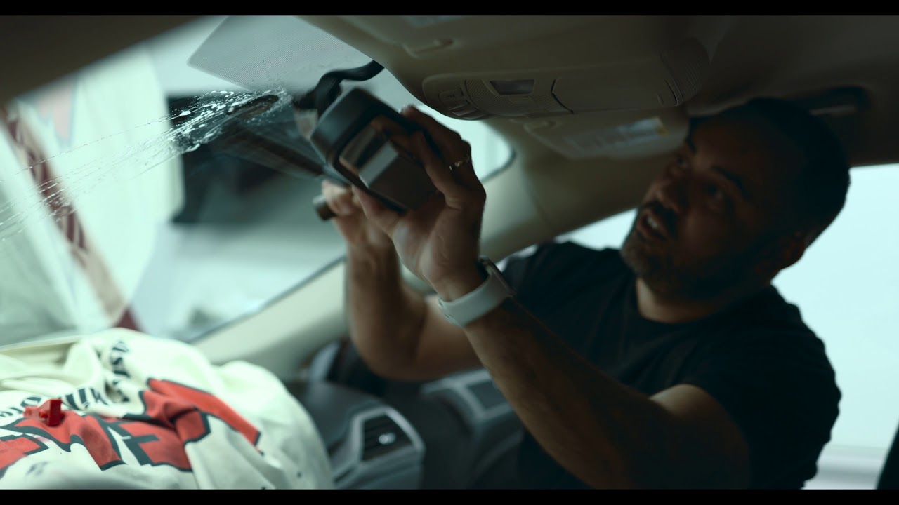 How To Remove Ford Rearview Mirror. (Equalizer MT228 Tool)