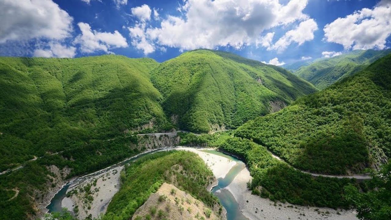 VAL TREBBIA | Italy