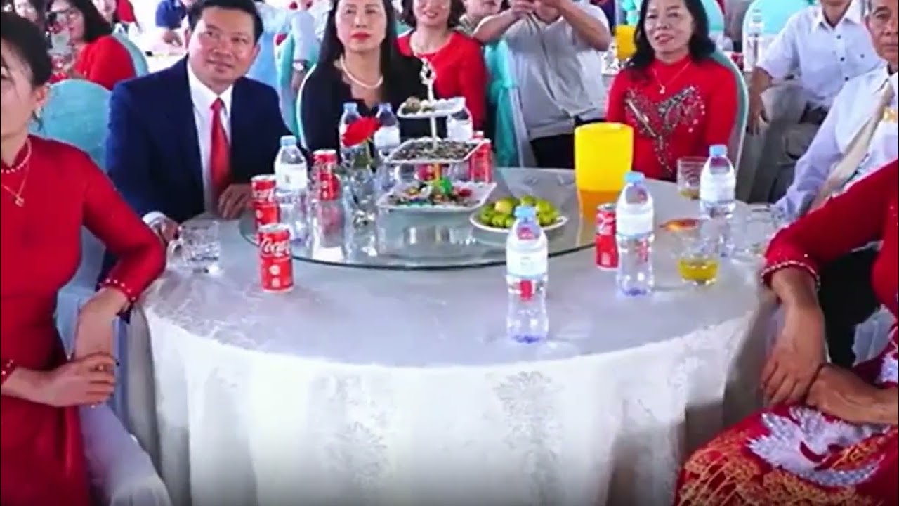 Hà Quỳnh Như hát đám cưới tại quê nhà