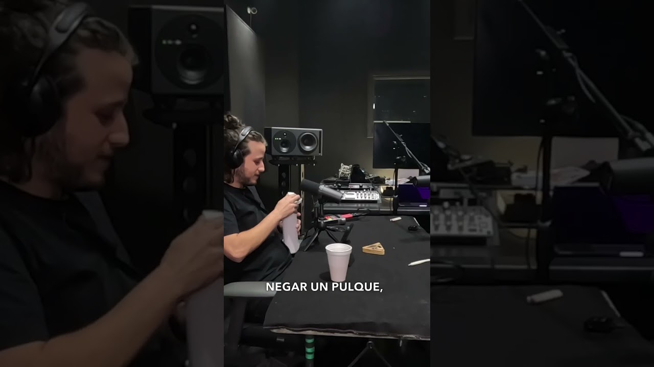 ROBERTO MTZ prueba el pulque y descubre de d&oacute;nde sale