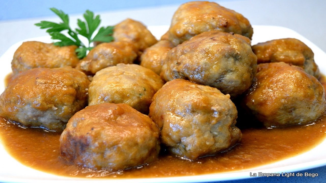 Receta de Albondigas en Salsa Española explicada Paso a Paso