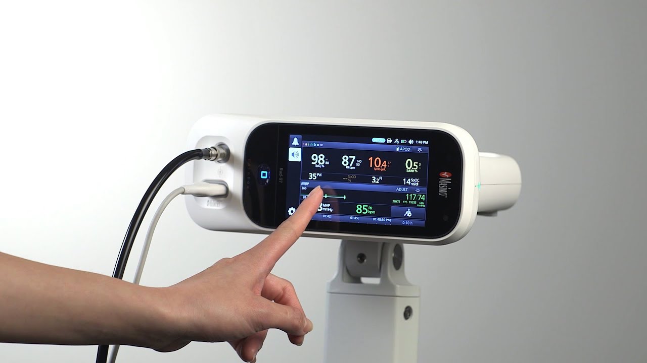 Utilisation : Le Rad-97® Pulse CO-Oximeter®, un moniteur de chevet doté de la PNI