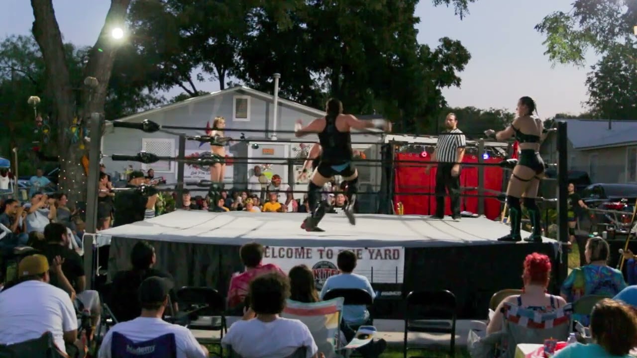 Lil Evil and Vert Vixen vs Rob Love and Raychell Rose at United 210 on September 23, 2023