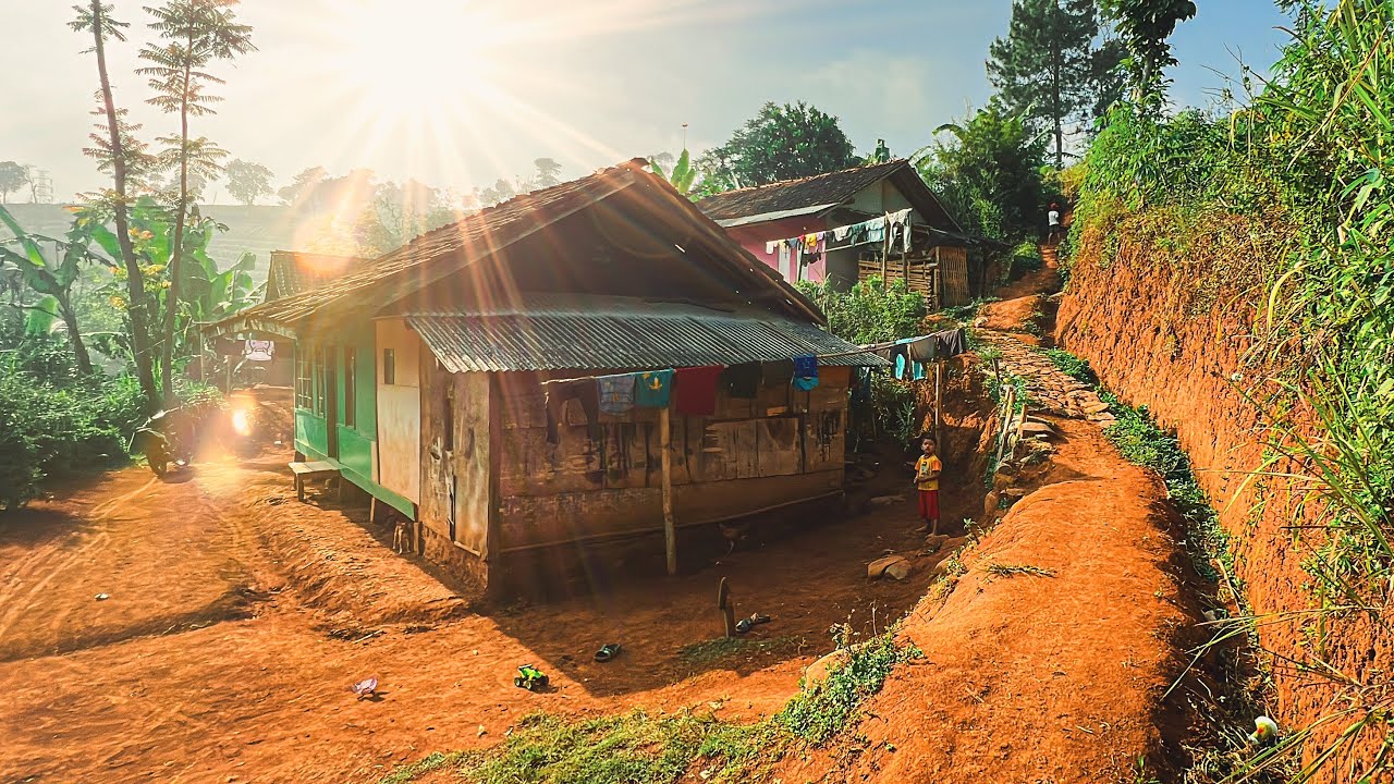Suasana Pedesaan Bandung Nyingceut, Potret Kehidupan Daerah Pinggiran. Rural Life Indonesia
