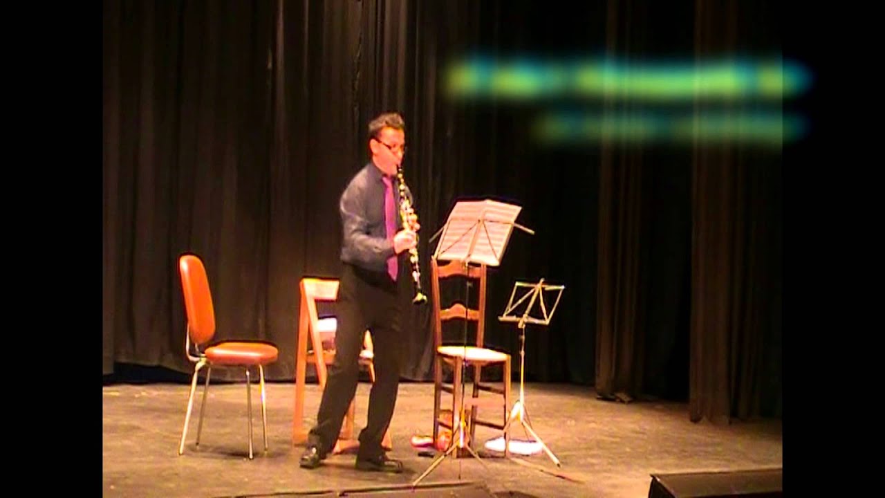 Three pieces after Gershwin for clarinet alone. Paul Harvey