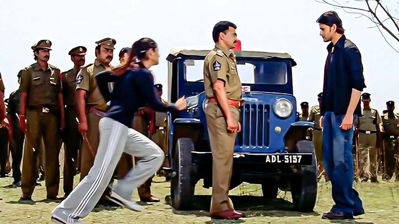 Pokiri Best Action Movie Scene | Mahesh Babu Interesting Scene | iDream