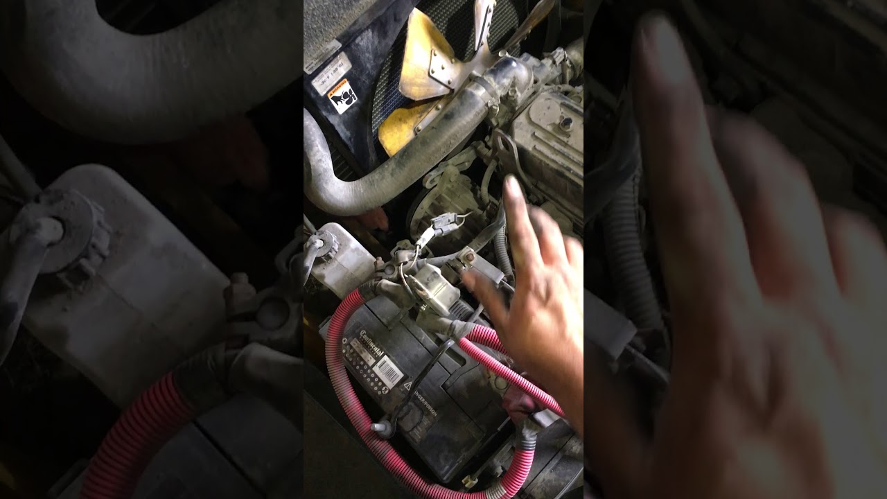 Before you call a yale mechanic check this! Vx forklifts wont start and no power.