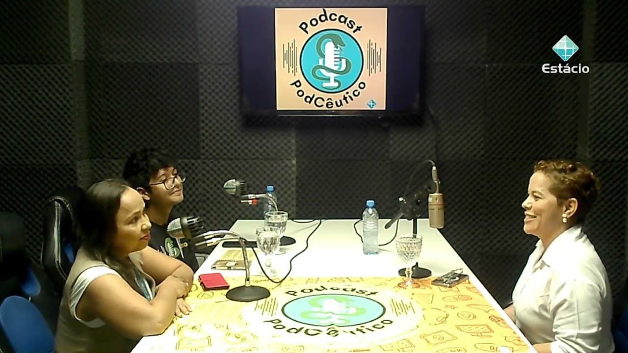 Podcêutico Ep 10  - Os desafios de deixar a farmácia comercial e abrir um consultório de acupuntura.