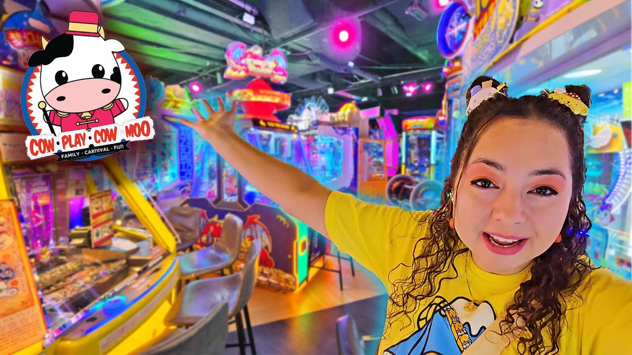 I'm at the CRAZIEST arcade in Singapore! Cow Play Cow MOO!